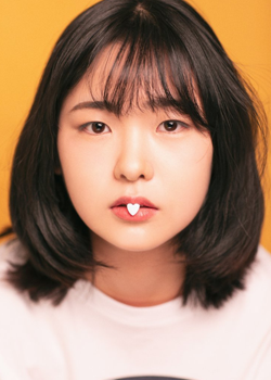 Shin Hye Ji (2004)