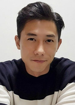 Desmond Tan (1986)
