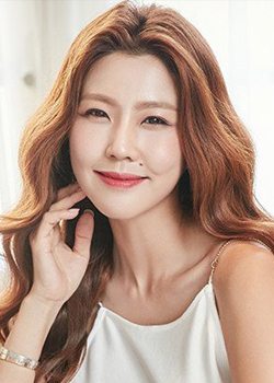 Lee Yoon Mi (1981)